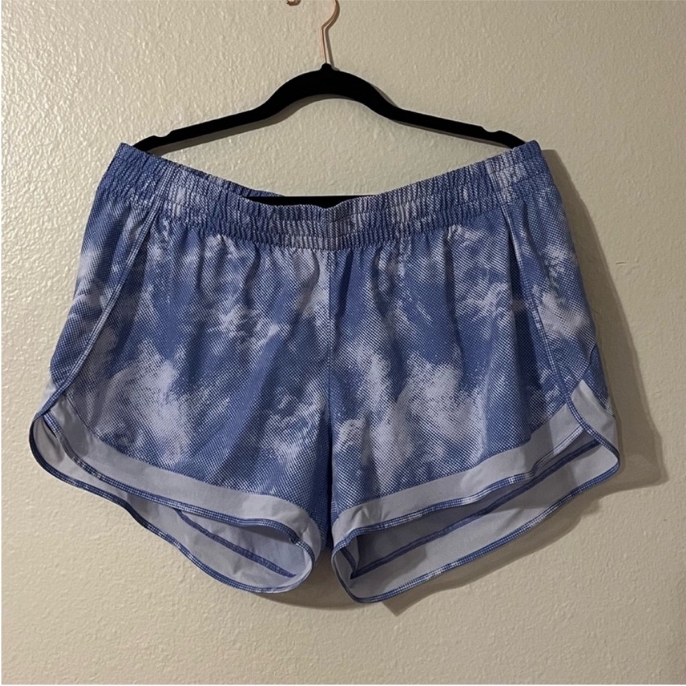 Athleta Printed Mesh Racer Run Shorts 4"